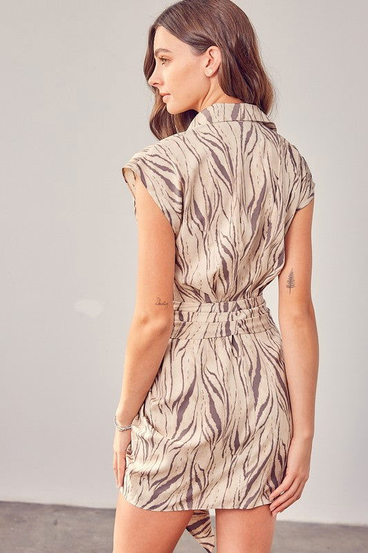 Printed Front Tie Dress - Ro + Ivy