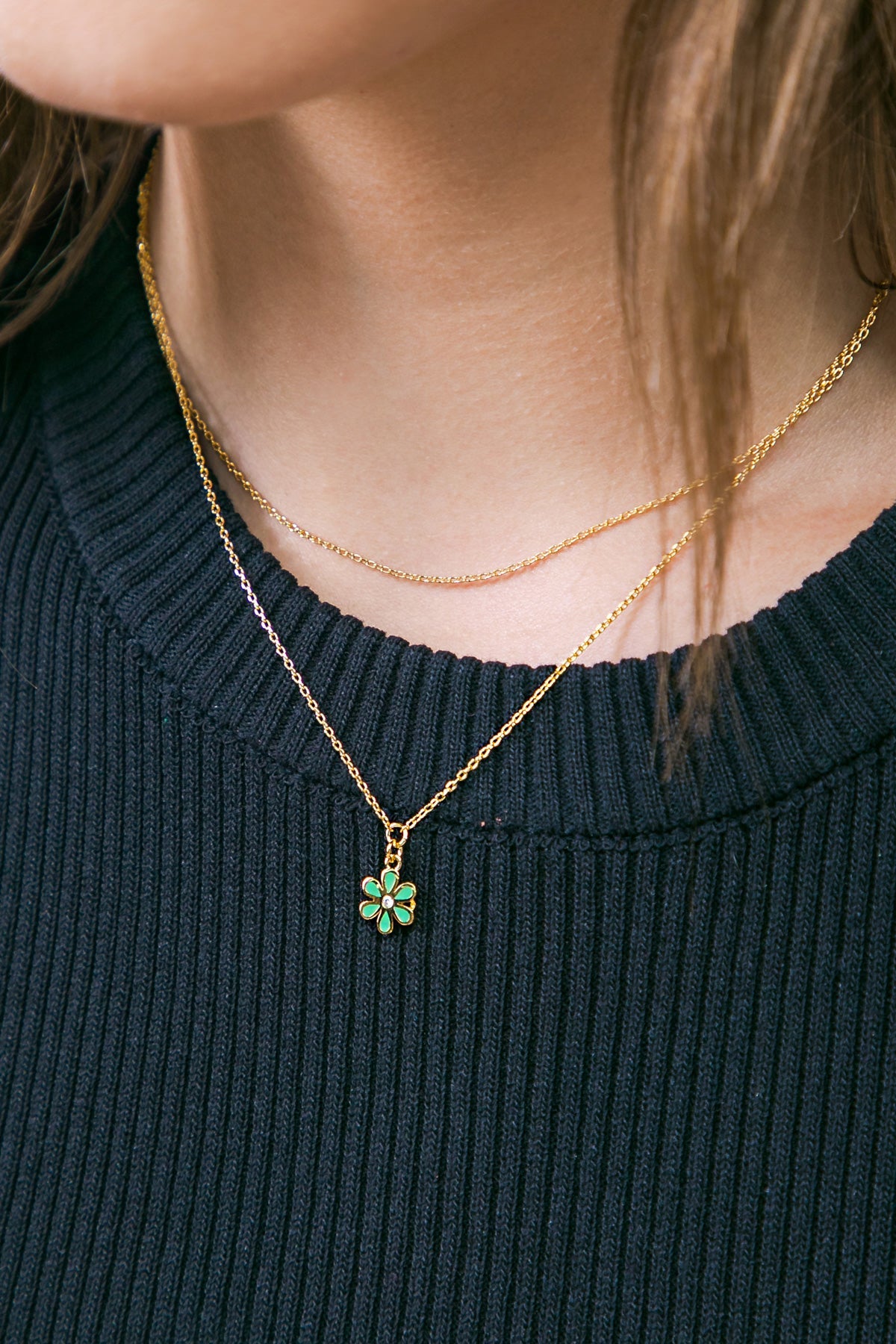 Classic Daisy Necklace | Trendy Necklaces Outfit Idea for Women by Ro + Ivy | Elevated Basics, Modern Comfort & Style