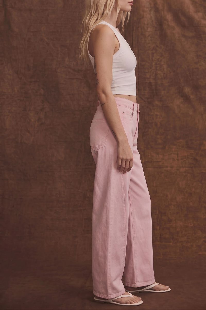 High Rise Trend-Forward Barrel Leg Jeans — Dreamy Statement Everyday Style - DENIM (NEW)