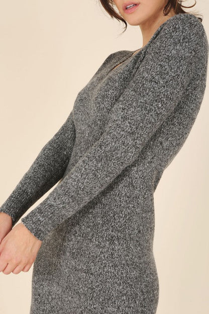 V-neck Women's Sweater Midi Dress | Sweater Dress | Ro + Ivy