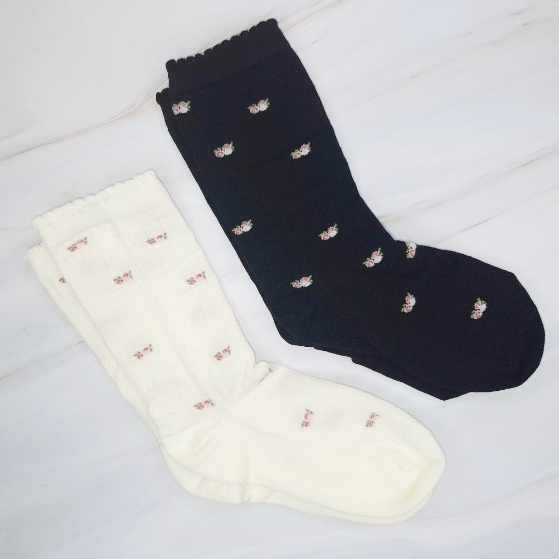 Vintage Floral Ankle Socks 2-Pack — Classic Breathable Knit - Socks