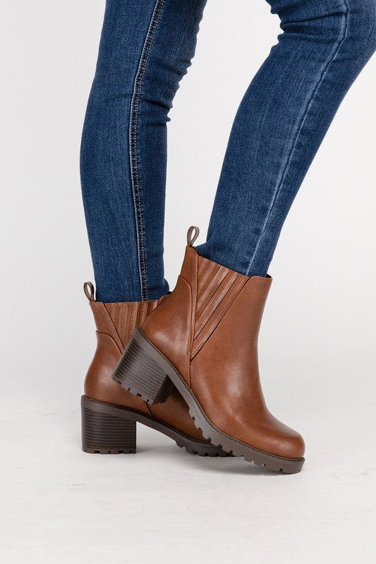 Wisely Ankle Bootie - Ro + Ivy