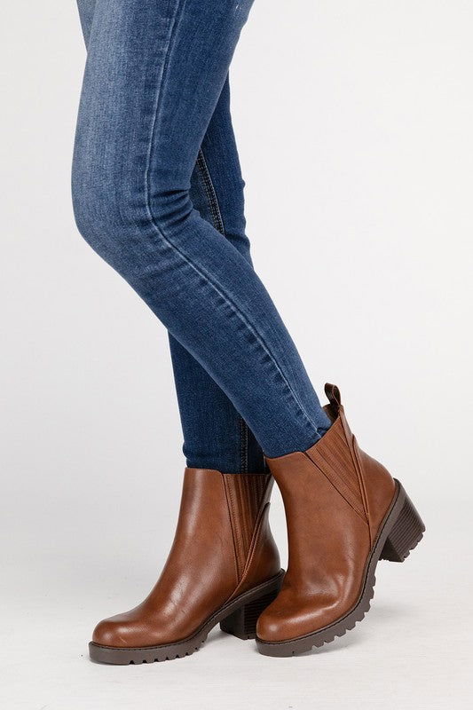 Wisely Ankle Bootie - Ro + Ivy