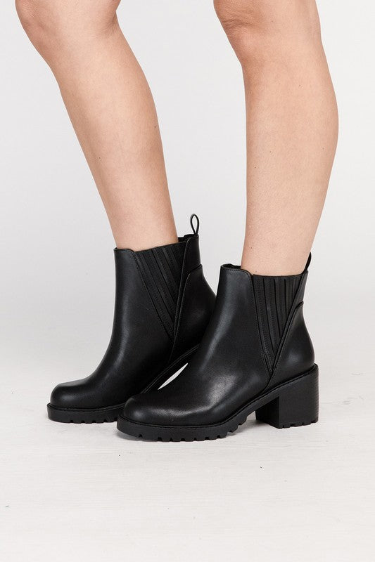 Wisely Ankle Bootie - Ro + Ivy