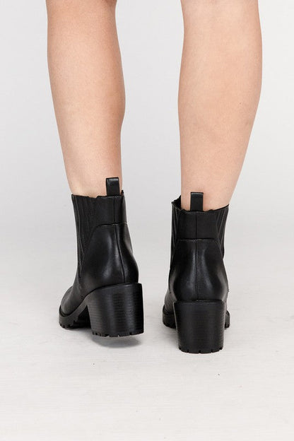 Wisely Ankle Bootie - Ro + Ivy