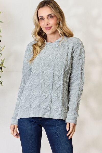Women's Cable Knit Round Neck Sweater | Sweaters | Ro + Ivy