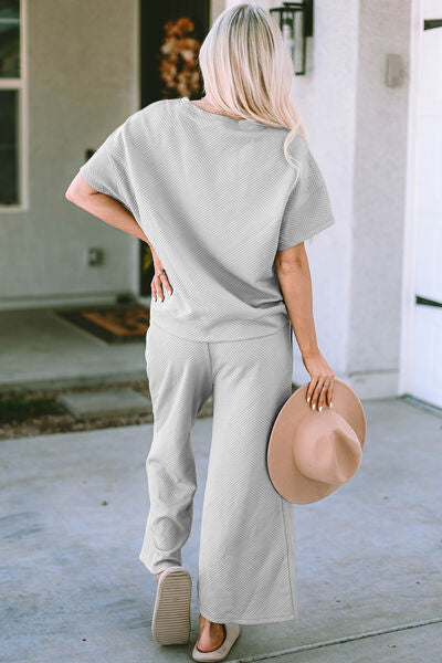 Women's Oversized Short Sleeve Top and Wide Leg Loungewear Pant Set | Loungewear | Ro + Ivy