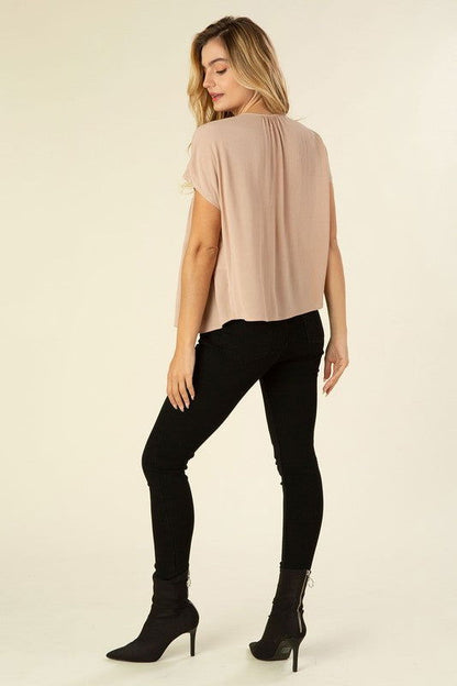Women's A-Line Tiered Short Sleeve Blouse – outfit idea for women | Ro + Ivy