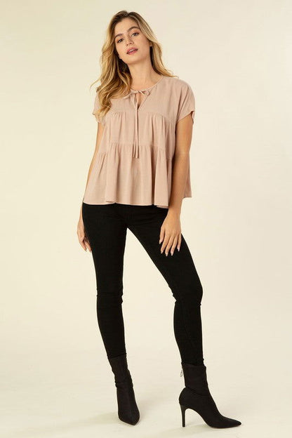 Women's A-Line Tiered Short Sleeve Blouse – outfit idea for women | Ro + Ivy