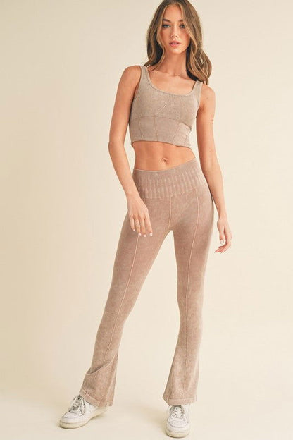 Women's Activewear Stone Washed Ribbed Matching Yoga Set – Khaki outfit idea for women | Ro + Ivy