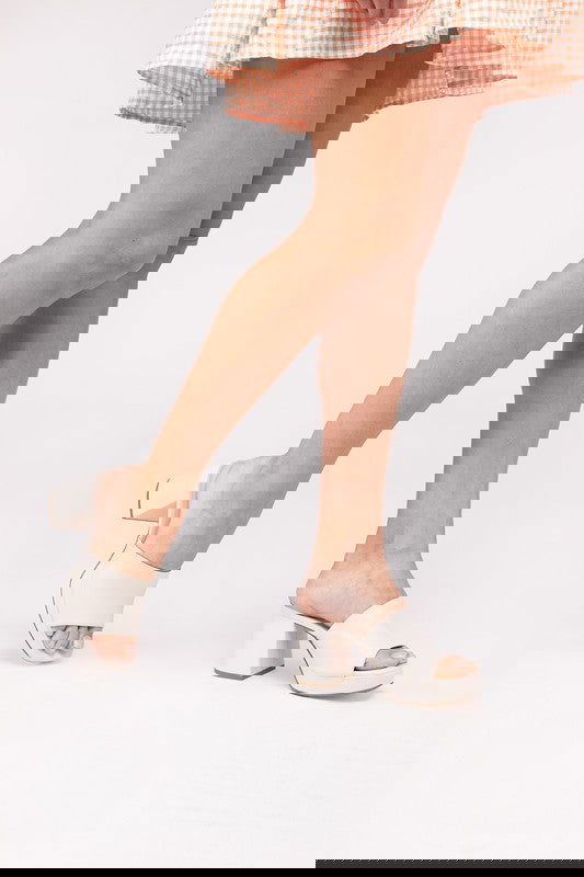 Women's Mules in Bone - Ro + Ivy