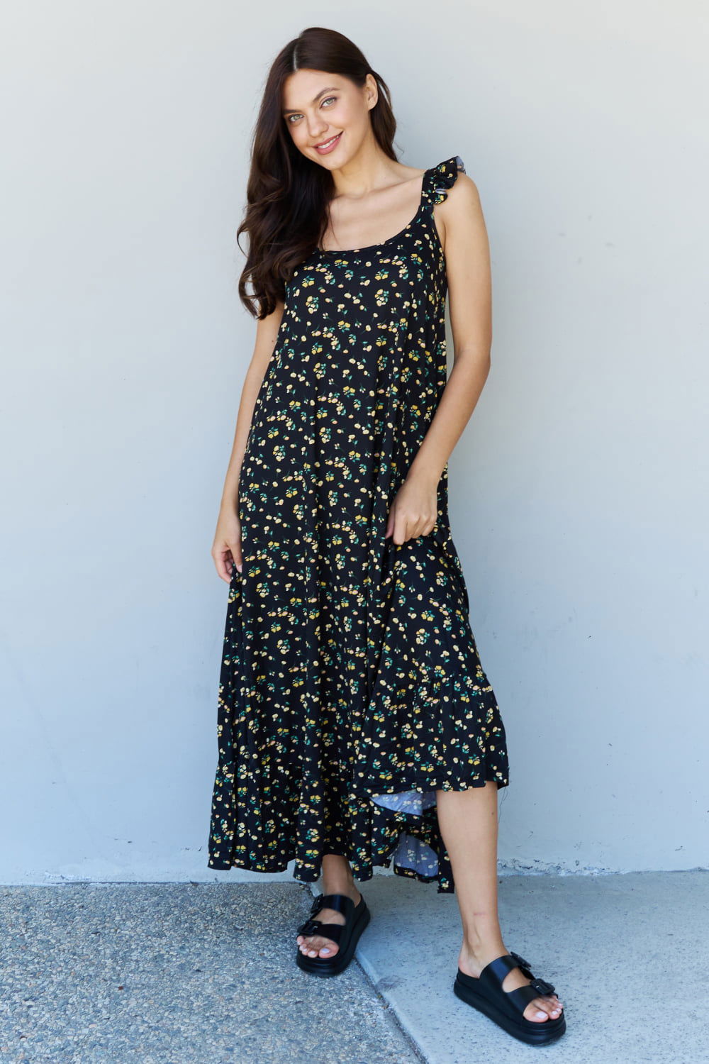 Women's Ruffle Floral Maxi Dress in Black Yellow Floral - Ro + Ivy