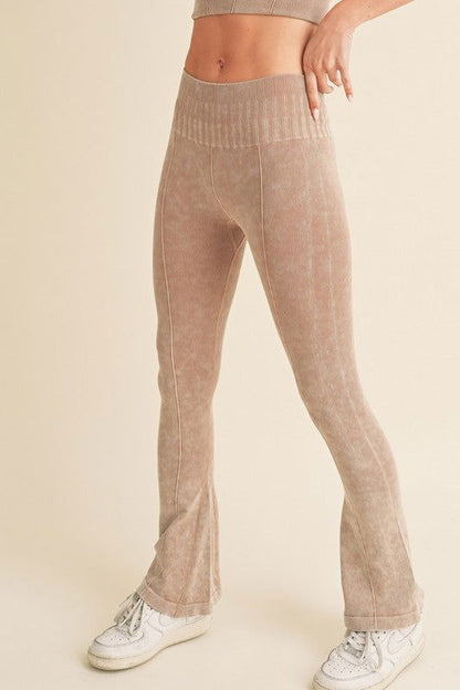 Women's Stone Washed Ribbed Yoga Pants - Ro + Ivy