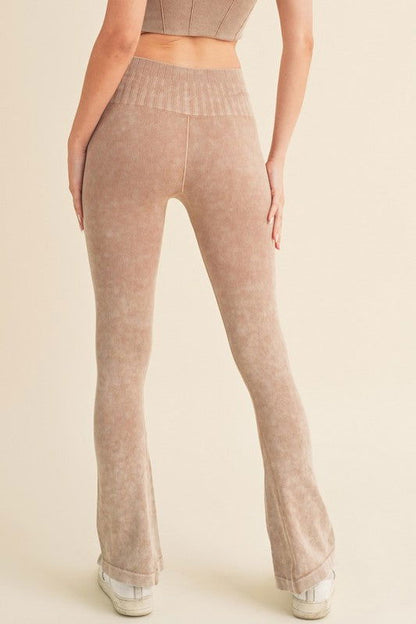 Women's Stone Washed Ribbed Yoga Pants - Ro + Ivy