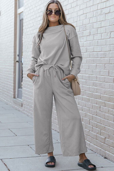 Women's Two-Piece Long Sleeve Top and Pant Set - Ro + Ivy
