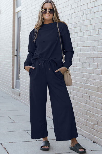 Women's Two-Piece Long Sleeve Top and Pant Set - Ro + Ivy