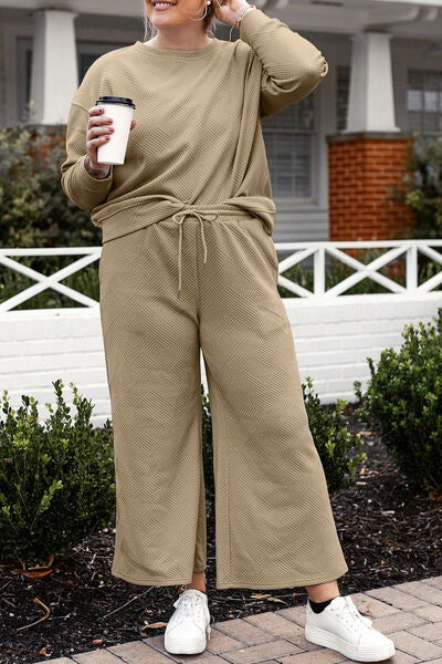 Women's Two-Piece Long Sleeve Top and Pant Set - Ro + Ivy