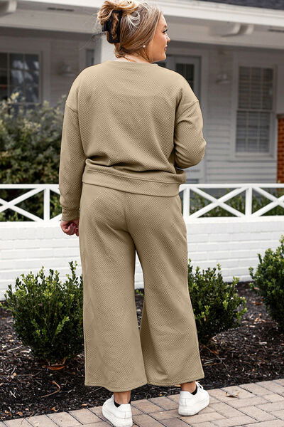 Women's Two-Piece Long Sleeve Top and Pant Set - Ro + Ivy