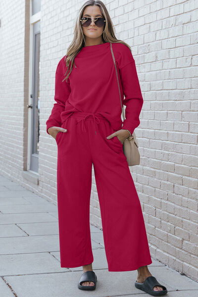 Women's Two-Piece Long Sleeve Top and Pant Set - Ro + Ivy