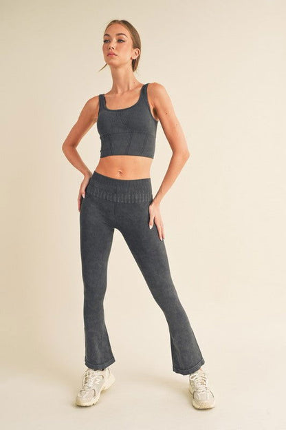 Women's Ultra-Comfort Ribbed Sports Bra – outfit idea for women | Ro + Ivy