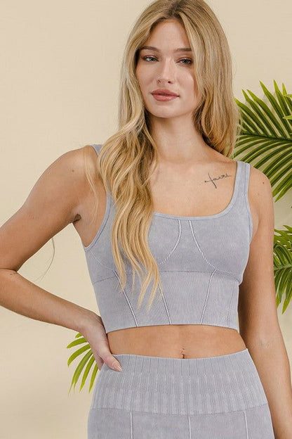 Women's Ultra-Comfort Ribbed Sports Bra – Grey outfit idea for women | Ro + Ivy