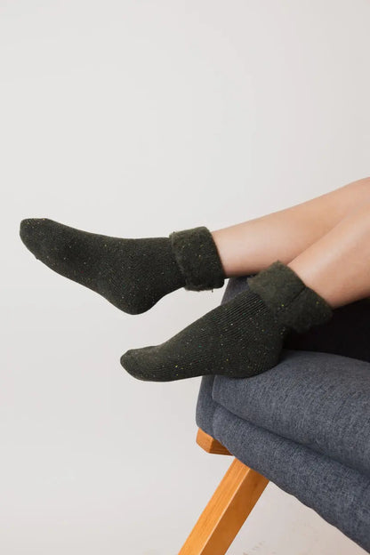 Thick Knit Crew Socks for Ultimate Fall & Winter Warmth 🧦 Olive