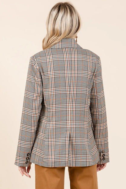Plaid Double Breasted Relaxed Fit Blazer – outfit idea for women | Ro + Ivy