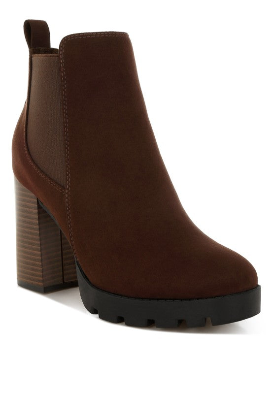 Brown Sonia Block Heel Boots | Trendy Boots Outfit Idea for Women by Ro + Ivy | Elevated Basics, Modern Comfort & Style