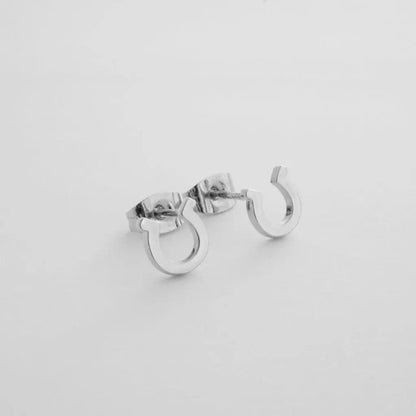Horseshoe Stud Earrings Trendy Earrings Outfit Idea for Women | Ro + Ivy