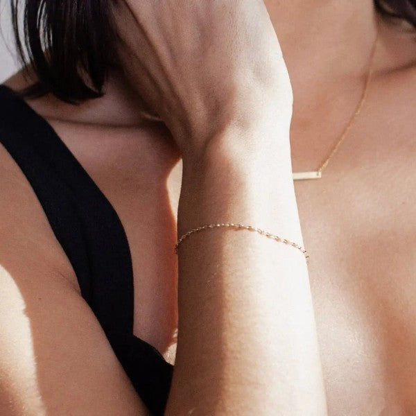 One Size Esme Faceted Chain Bracelet Trendy Bracelets Outfit Idea for Women | Ro + Ivy