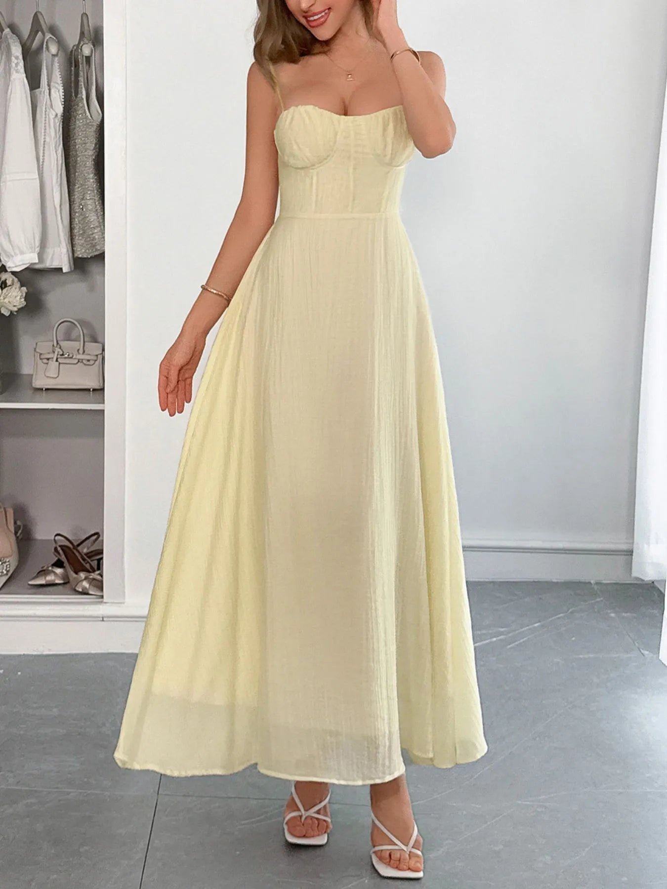 Texture Sweetheart Neck Backless Spaghetti Strap Maxi Dress - Light Yellow Maxi Dresses