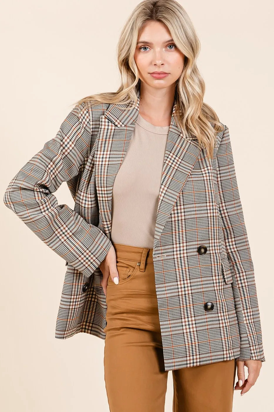 Plaid Double Breasted Relaxed Fit Blazer – BROWN COMBO outfit idea for women | Ro + Ivy