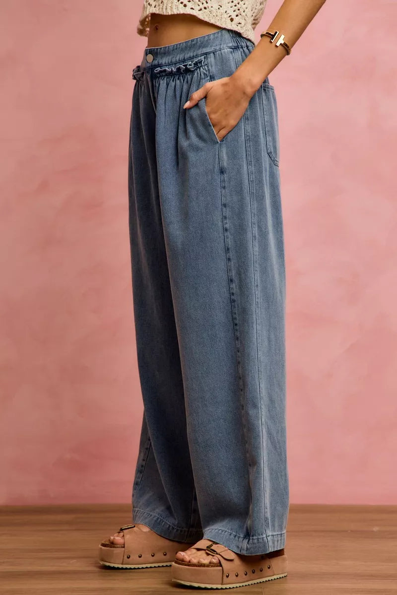 Women's Ruffle Front Mid Rise Wide Leg Jeans - Jeans