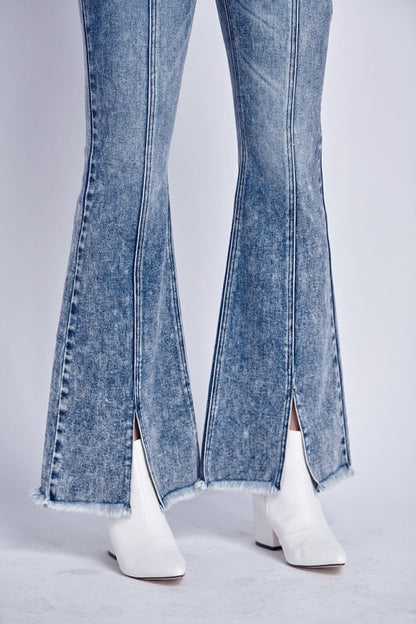 High Rise Stretch Flare Jeans | Trendy Jeans Outfit Idea for Women by Ro + Ivy | Elevated Basics, Modern Comfort & Style