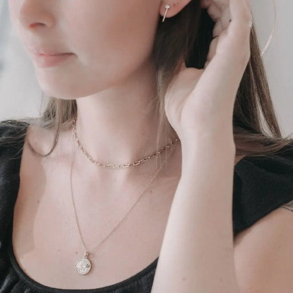 Lady Gisela Necklace Trendy Necklaces Outfit Idea for Women | Ro + Ivy
