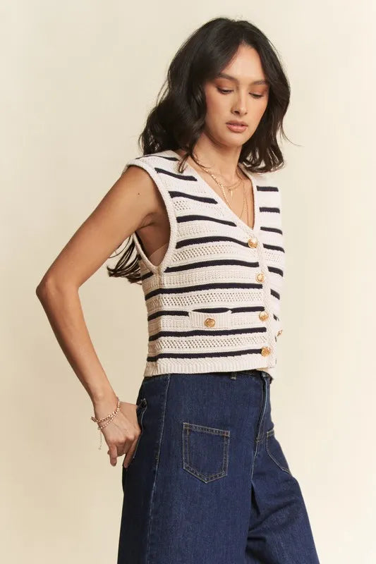 Sleeveless Cropped Striped Knit Vest Top – outfit idea for women | Ro + Ivy