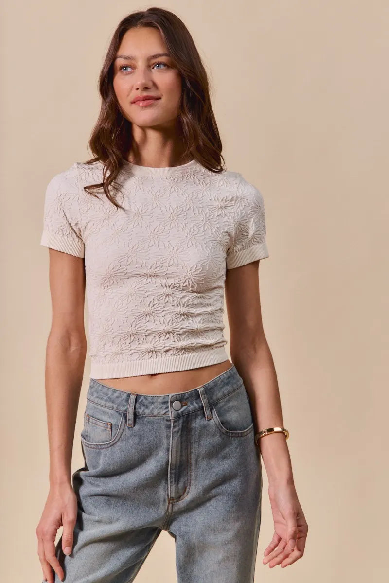 Floral Round Neck Short Sleeve Top | Trendy Tops Outfit Idea for Women by Ro + Ivy | Elevated Basics, Modern Comfort & Style