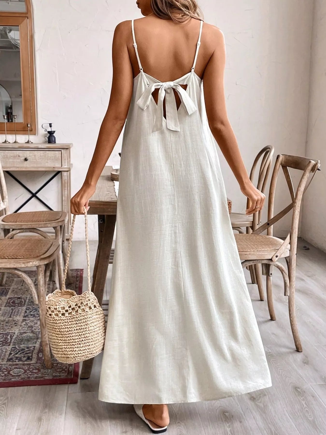 Women's Flowy Spaghetti Strap Maxi Dress - Maxi Dresses