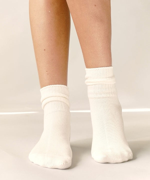 WHITE One size Bamboo Crew Socks | Trendy Socks Outfit Idea for Women by Ro + Ivy | Elevated Basics, Modern Comfort & Style