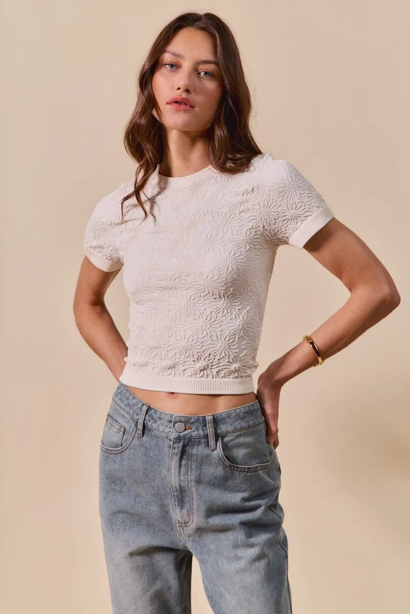 Floral Round Neck Short Sleeve Top | Trendy Tops Outfit Idea for Women by Ro + Ivy | Elevated Basics, Modern Comfort & Style