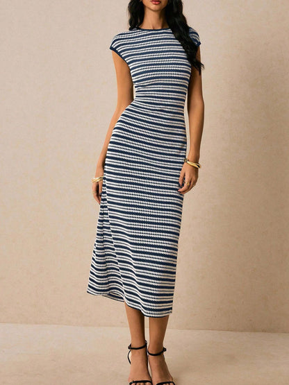 Round Neck Short Sleeve Striped Bodycon Midi Dress - Midi Dresses