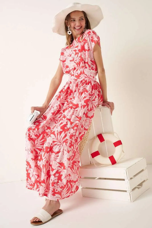 Tropical Print Top And Skirt Set – CORAL outfit idea for women | Ro + Ivy