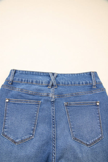 Mikaela Fly Straight Leg Jeans | Trendy Jeans Outfit Idea for Women by Ro + Ivy | Elevated Basics, Modern Comfort & Style