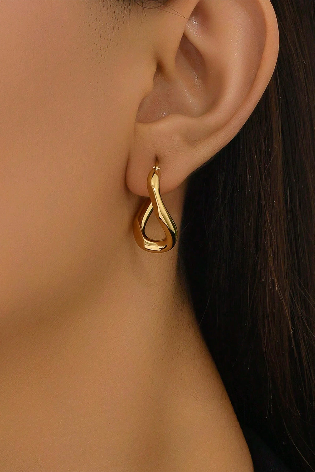 Spiral Stainless Steel Hoop Earrings — Elegant Minimalist Sophisticated Everyday Style - Jewelry