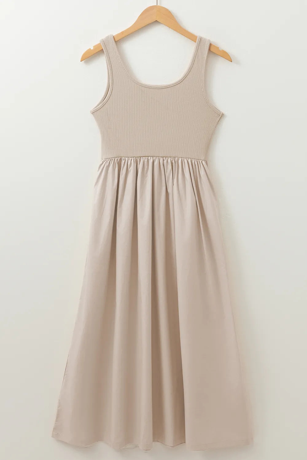 Women's Scoop Neck Ribbed Bodice Sleeveless Midi Tank Dress - Midi Dresses