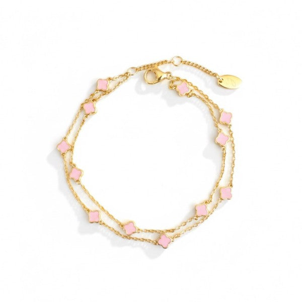 Petite Clover Layered Chain Bracelet | Trendy Outfit Idea for Women by Ro + Ivy | Elevated Basics, Modern Comfort & Style
