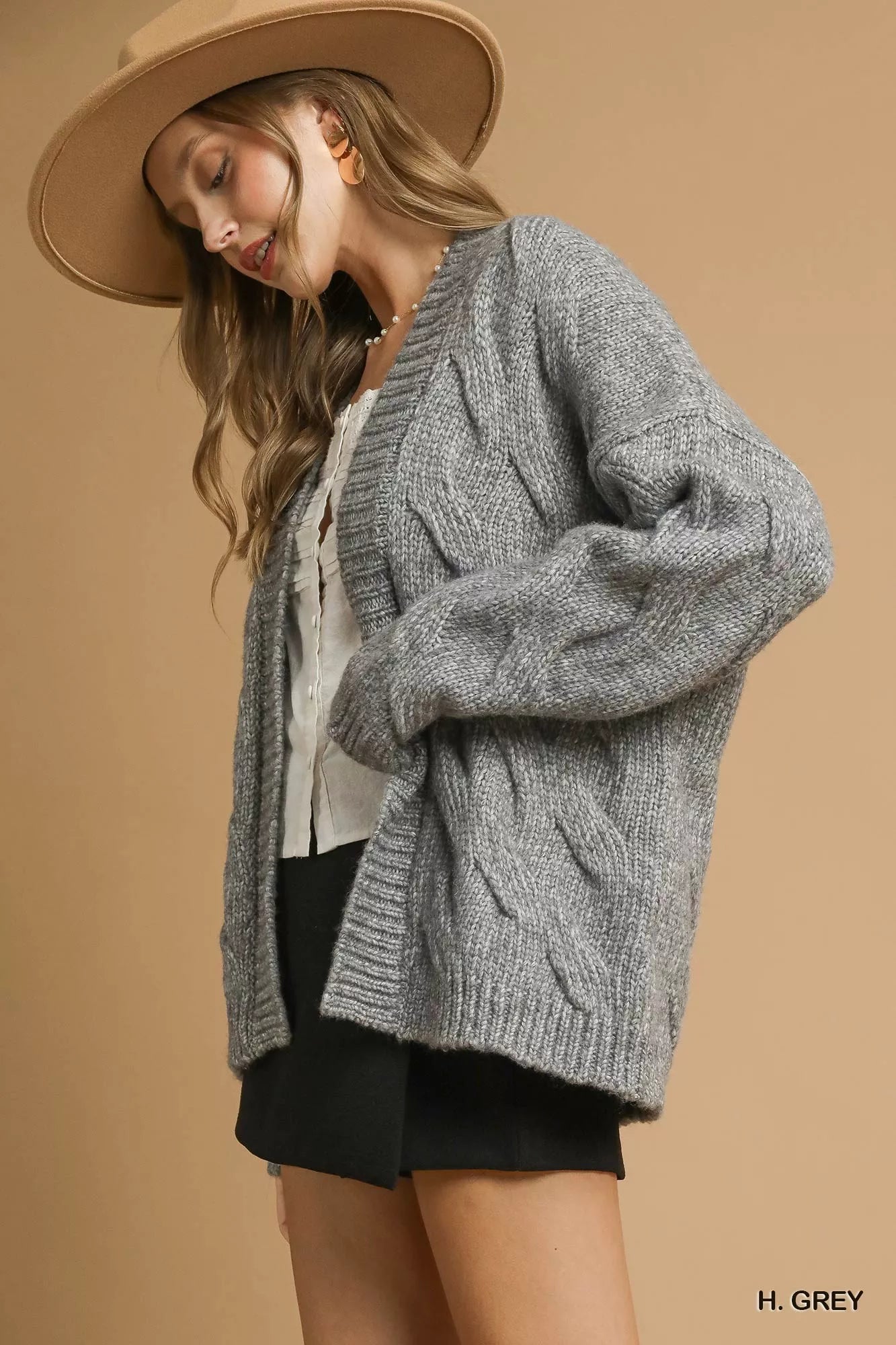 Chunky Cable Knit Long Sleeve Open Front Cardigan in Gray | Trendy Cardigans Outfit Idea for Women by Ro + Ivy | Elevated Basics, Modern Comfort & Style
