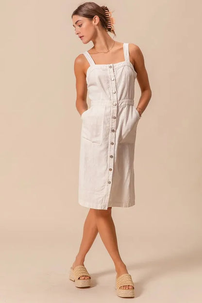 Button Down Pocket Front Pinafore Knee Length Dress – outfit idea for women | Ro + Ivy