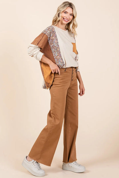 Twill High Waisted Button Fly Wide Leg Pants in Camel – outfit idea for women | Ro + Ivy
