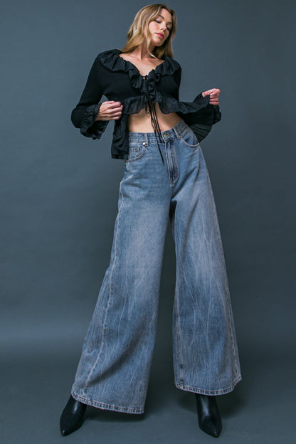 Washed Wide Leg Denim Jeans | Trendy Jeans Outfit Idea for Women by Ro + Ivy | Elevated Basics, Modern Comfort & Style